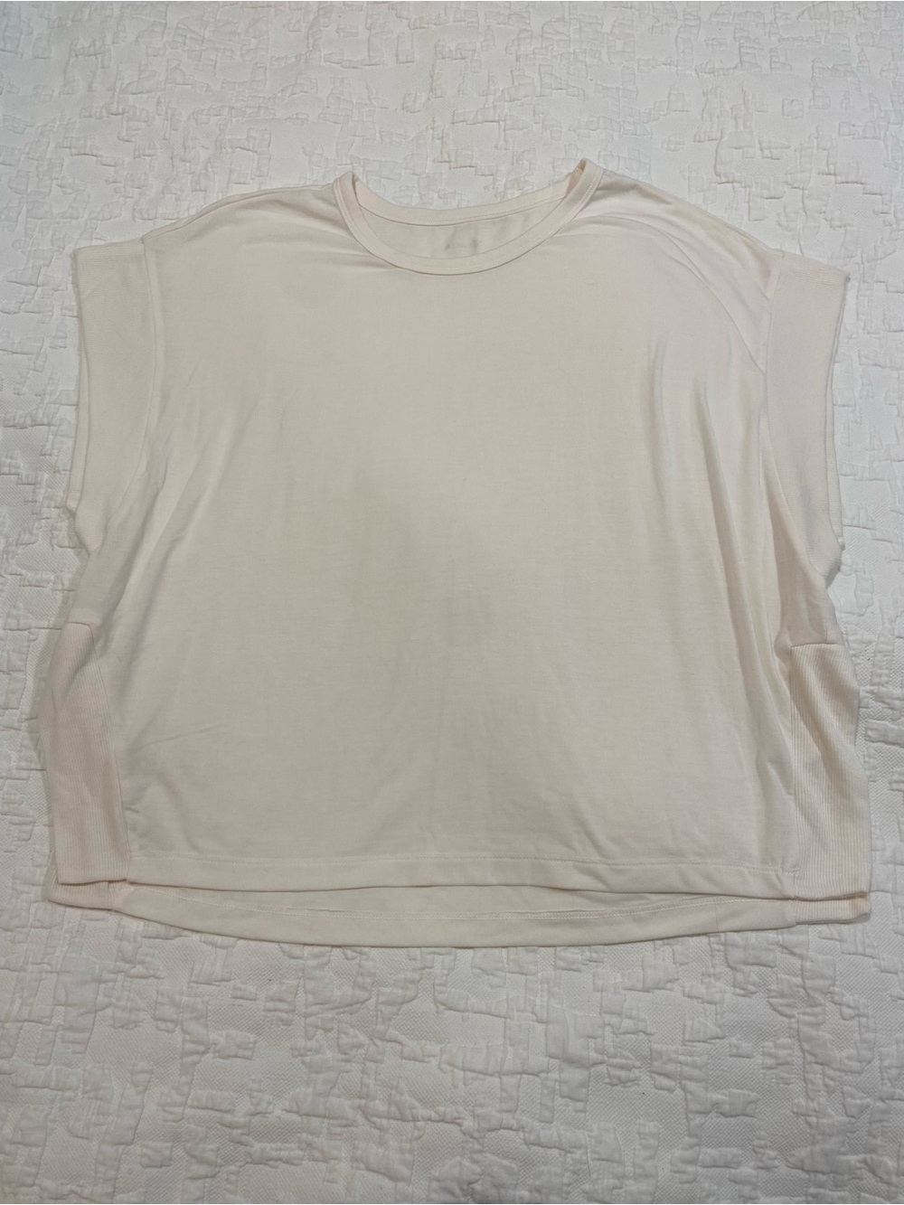 Old Navy Active Ultralite Cream Top